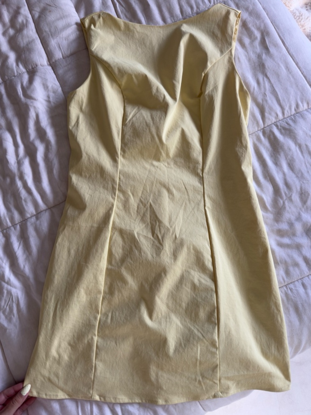 Classic Sleeveless Yellow Sheath Dress